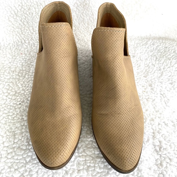 Women's Madden Girl Haven faux perforated leather ankle boots - Picture 3 of 6